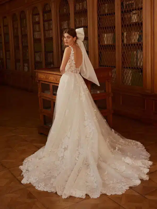 robe de mariee demetrios 1268 3