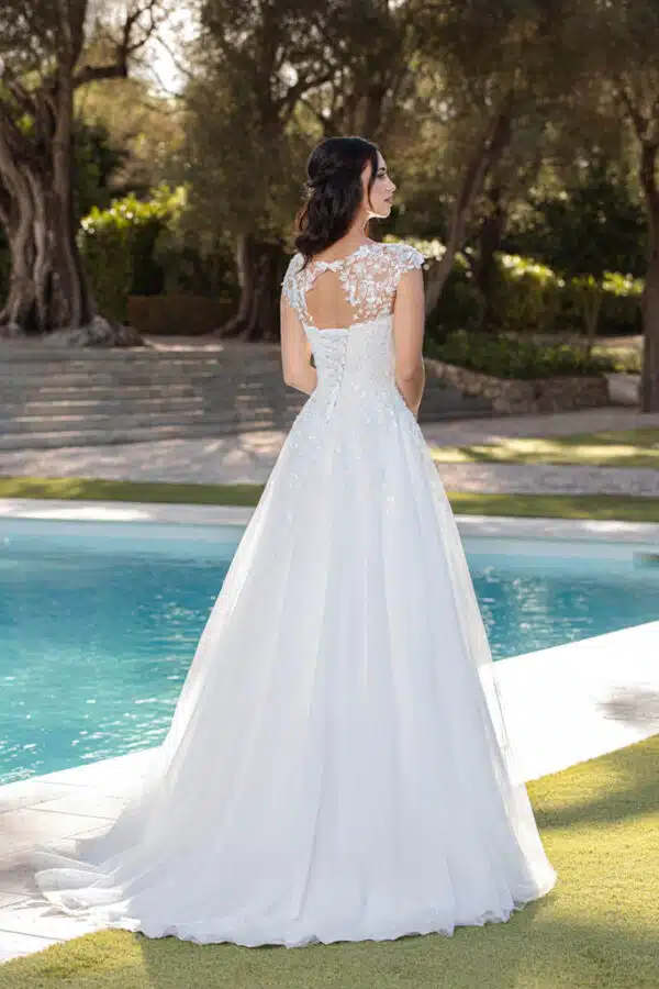 robe de mariee lovely 25427 2